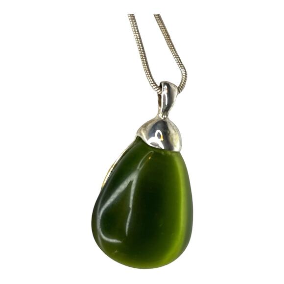 VTG Silver Tone & Green Glass Tiger Eye Teardrop Pendant NECKLACE 16-19" Adjusts - Picture 1 of 7